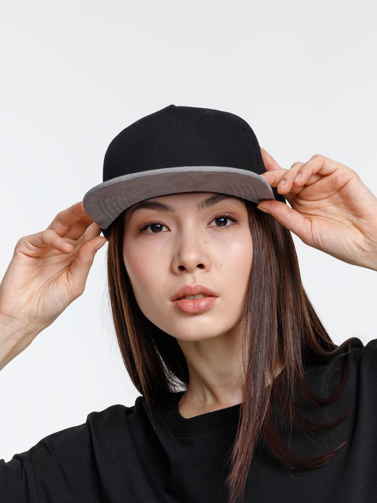 Бейсболка Foreside с прямым козырьком, черная с серым / Миниатюра модельного (1000)