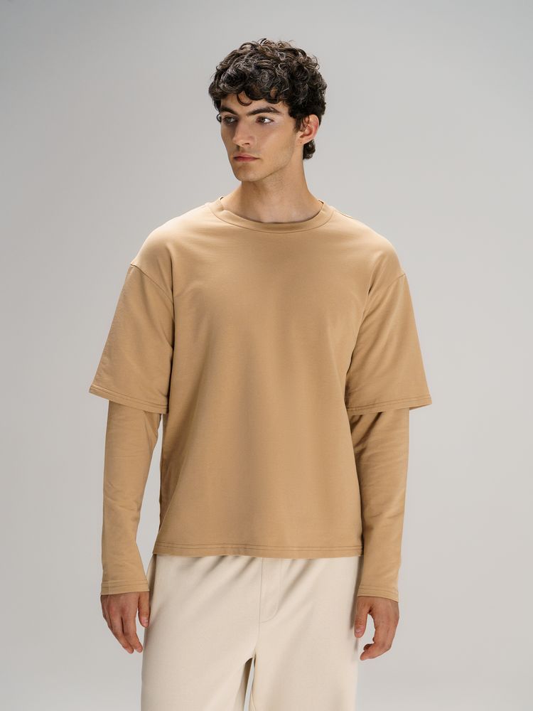 Футболка оверсайз с двойным рукавом Kosmos, бежевая / Миниатюра модельного (1000)