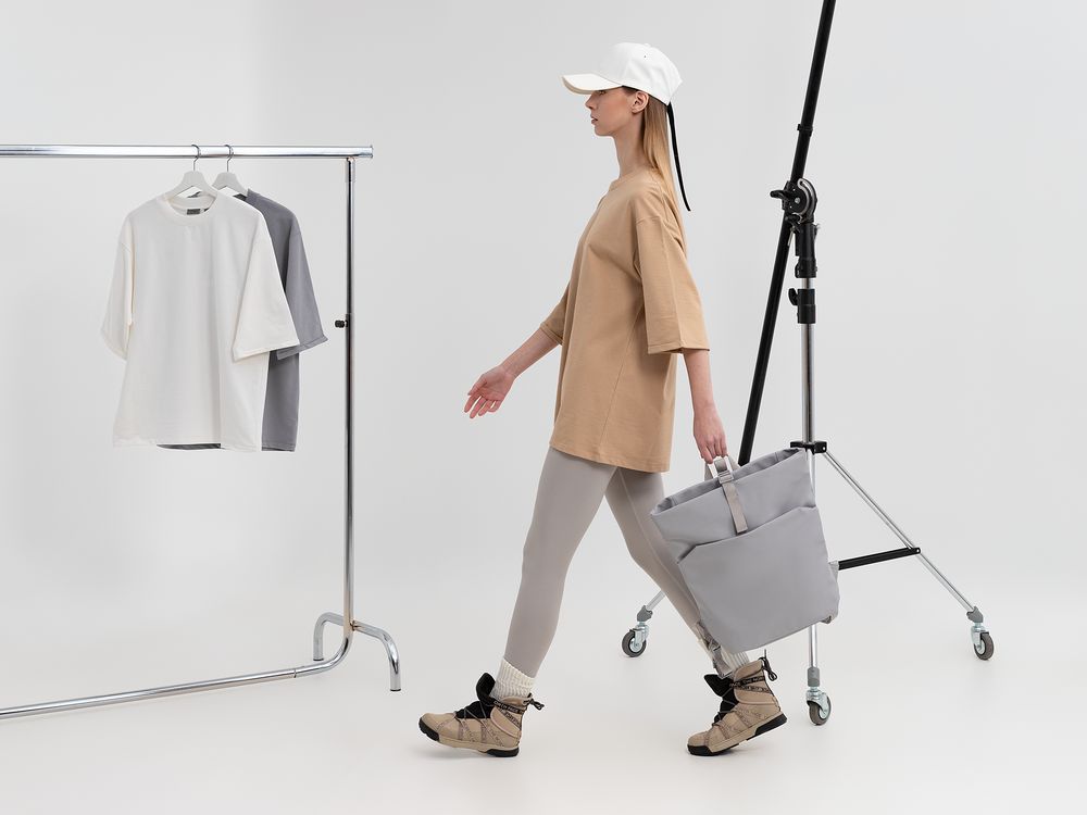 Бейсболка Kosmos, белая / Миниатюра модельного (1000)