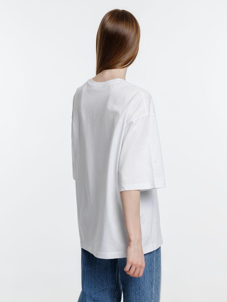 Футболка оверсайз унисекс Base Space, белая / Миниатюра модельного (1000)