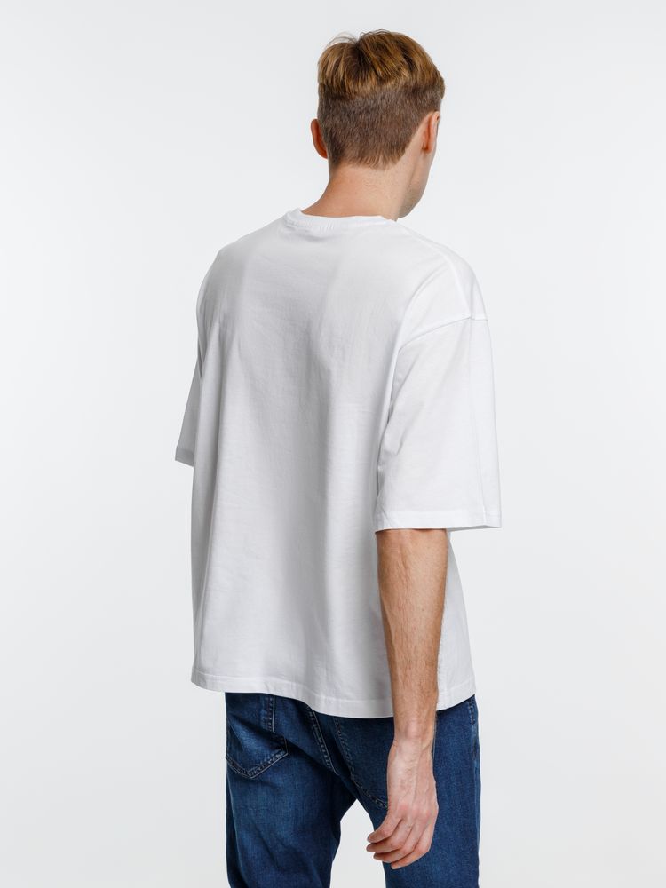 Футболка оверсайз унисекс Base Space, белая / Миниатюра модельного (1000)