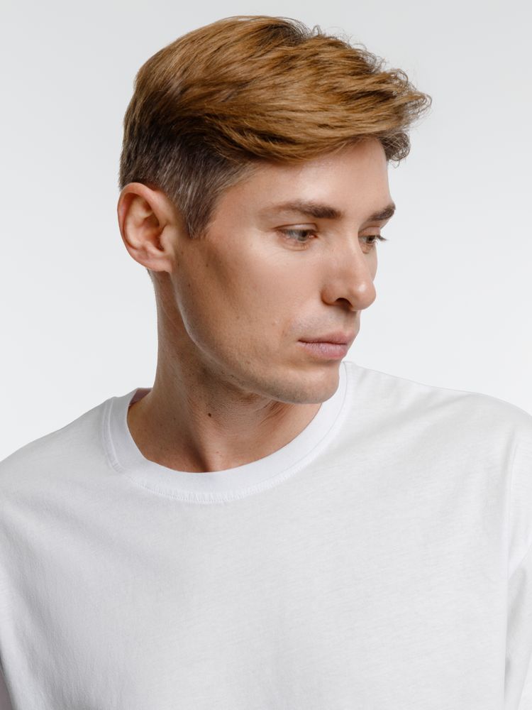 Футболка оверсайз унисекс Base Space, белая / Миниатюра модельного (1000)