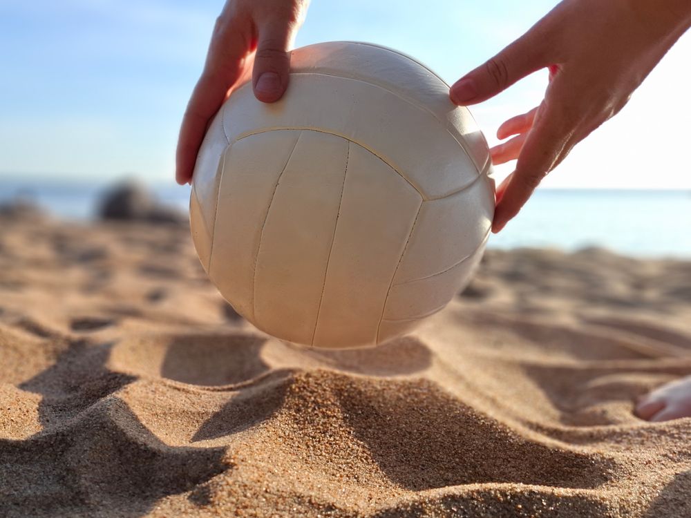 Волейбольный мяч Friday, белый / Миниатюра имиджевого (1000)