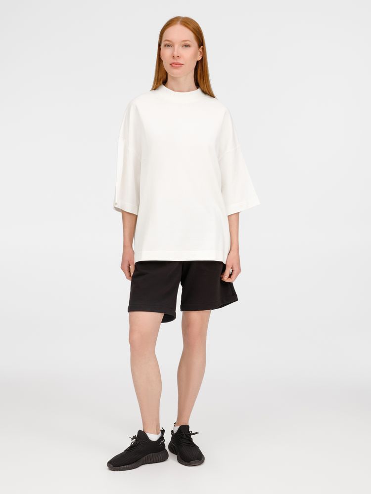 Футболка оверсайз унисекс T9, молочно-белая / Миниатюра модельного (1000)