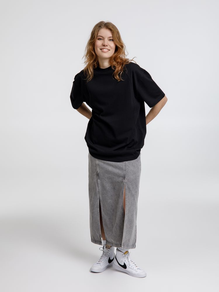 Футболка оверсайз унисекс Sideline, черная / Миниатюра модельного (1000)