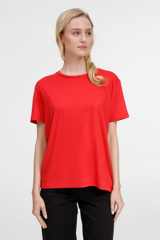 Футболка унисекс Senti, красная / Миниатюра модельного (1000)