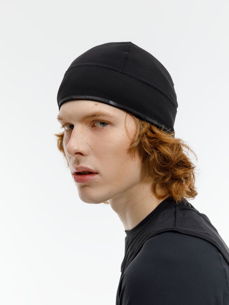 Спортивная шапка утепленная Jogge, черная / Миниатюра модельного (1000)