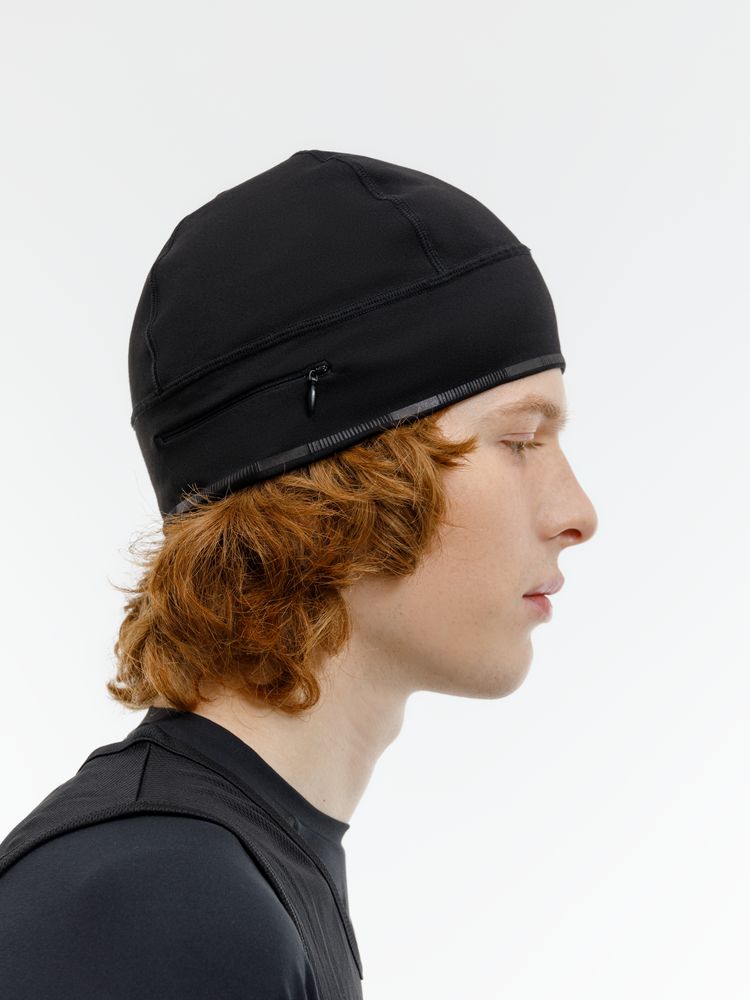 Спортивная шапка утепленная Jogge, черная / Миниатюра модельного (1000)