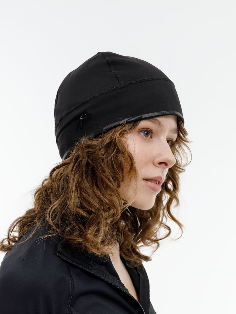 Спортивная шапка утепленная Jogge, черная / Миниатюра модельного (1000)