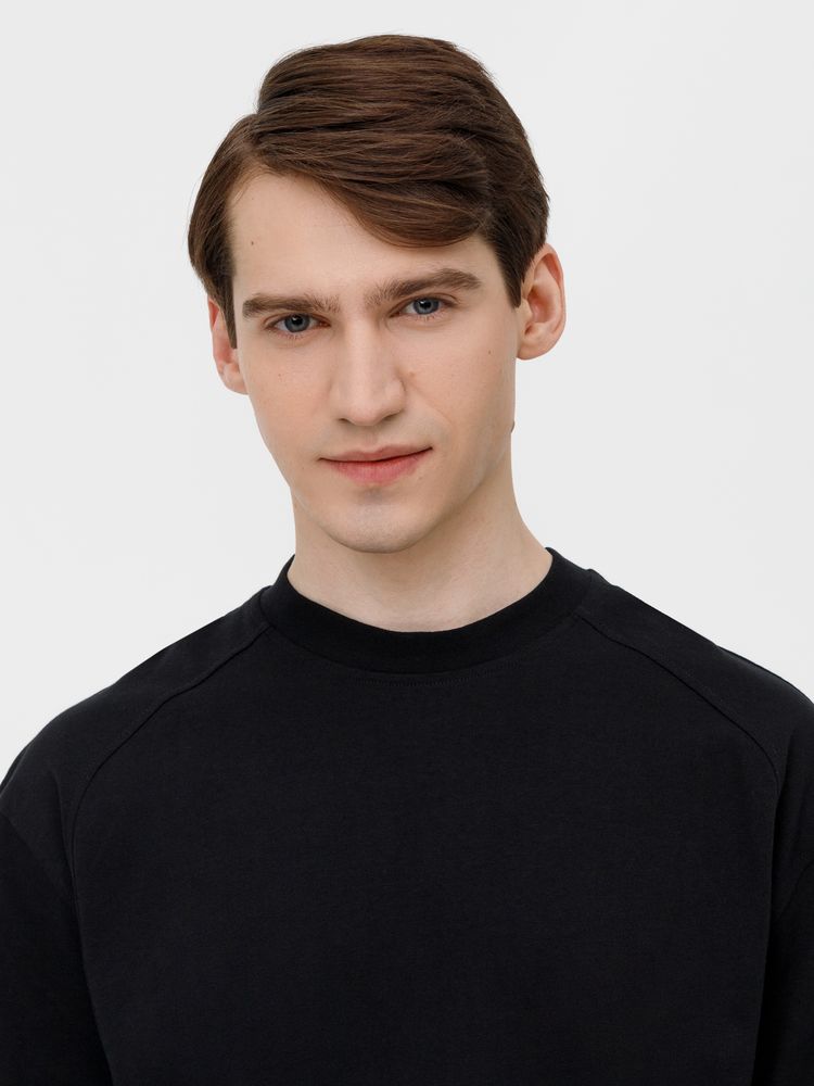 Футболка оверсайз унисекс Sideline, черная / Миниатюра модельного (1000)