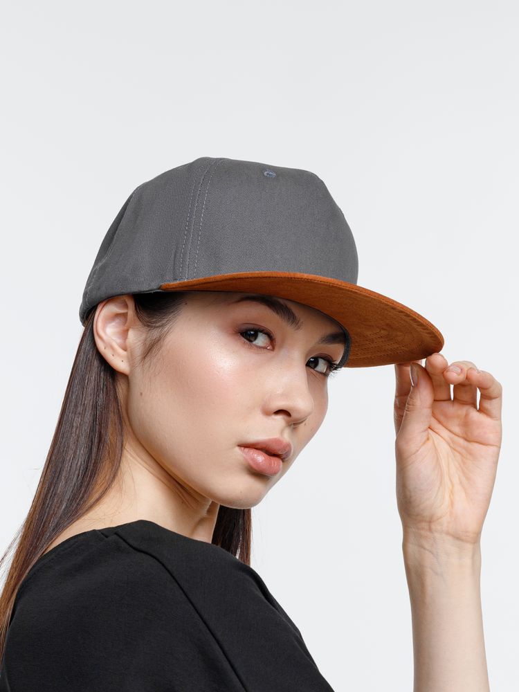 Бейсболка Foreside с прямым козырьком, серая с коричневым / Миниатюра модельного (1000)