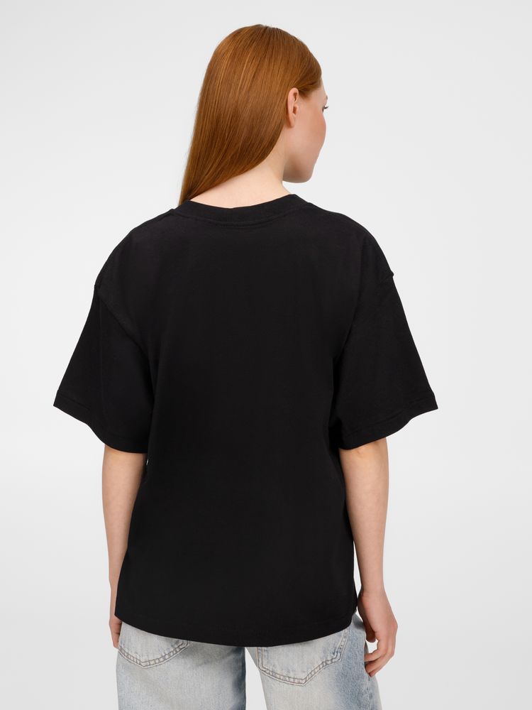 Футболка оверсайз унисекс Legacy, черная / Миниатюра модельного (1000)