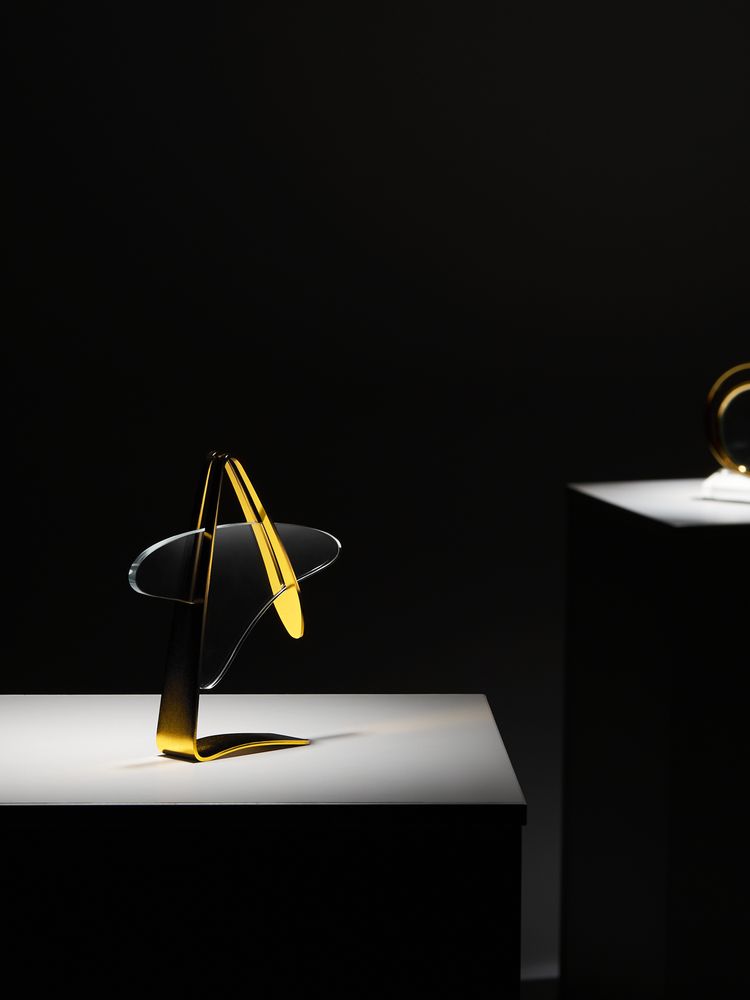 Стела Stellar Cast / Миниатюра WWW (1000)