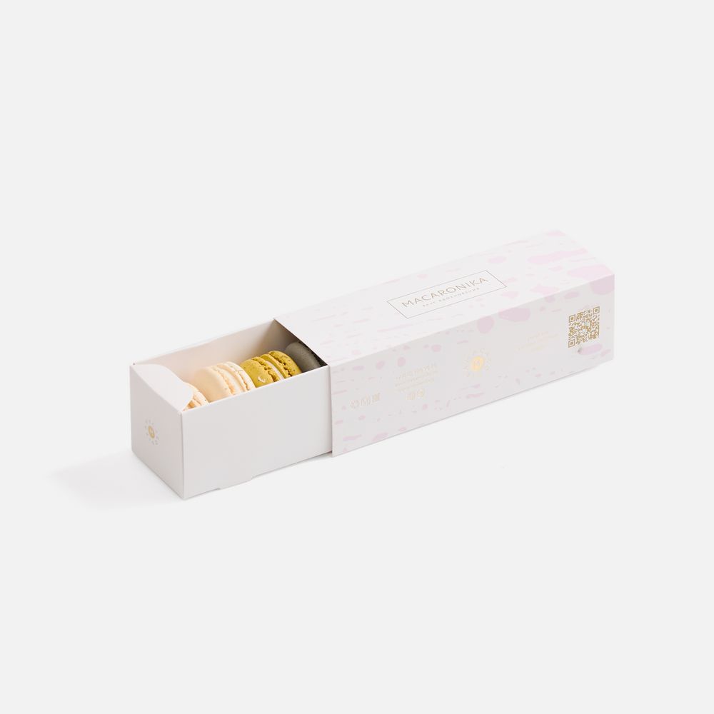 Набор из 6 пирожных макарон / Миниатюра WWW (1000)