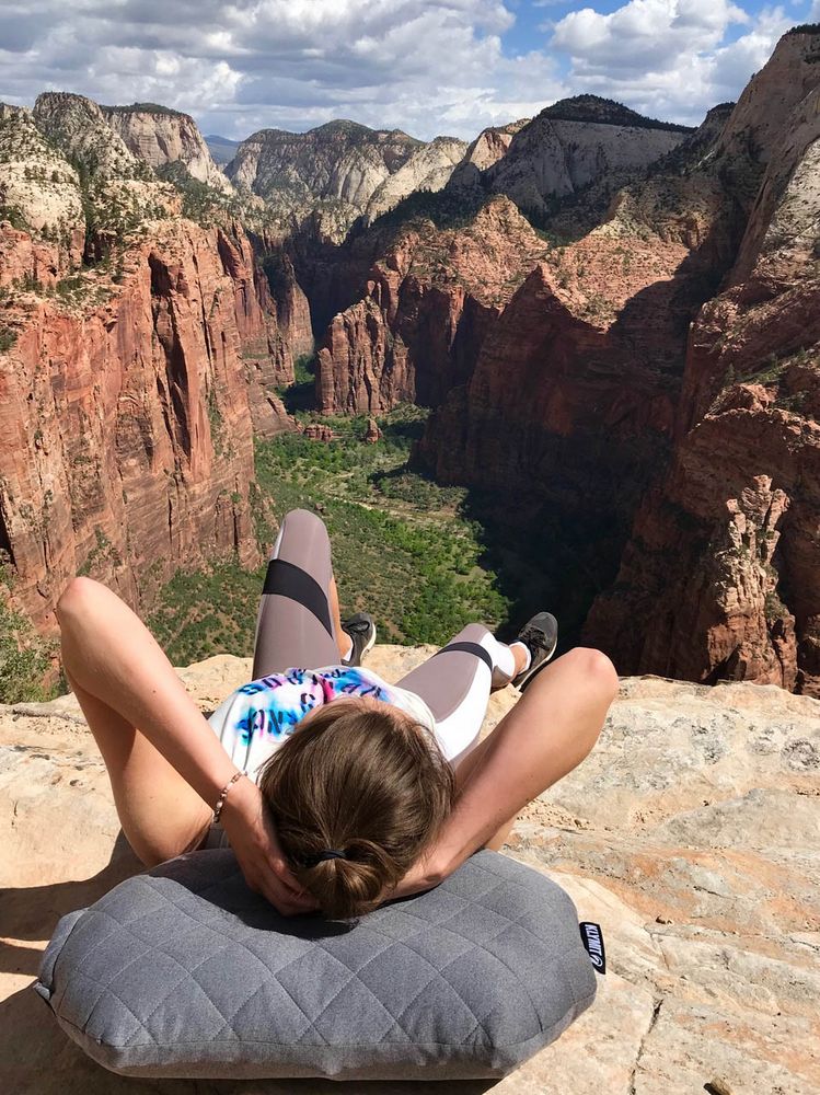 Надувная подушка Pillow Luxe, серая / Миниатюра WWW (1000)