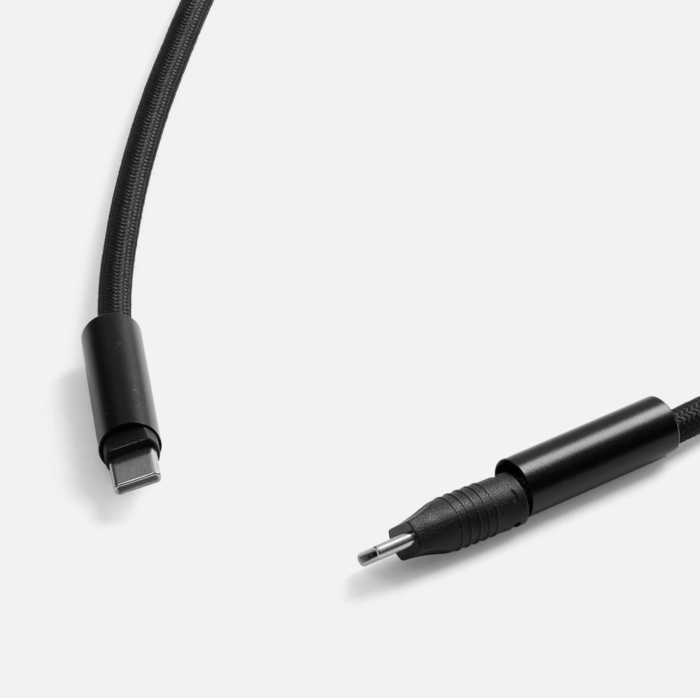 Кабель-ланьярд energyFlex Power Delivery 60 Вт, черный / Миниатюра WWW (1000)