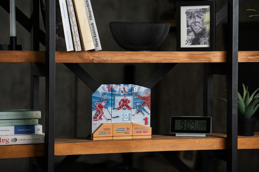 Стела Tribute 2 / Миниатюра WWW (1000)