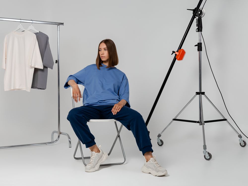 Футболка оверзайз унисекс Kosmos 2.0, черная / Миниатюра WWW (1000)