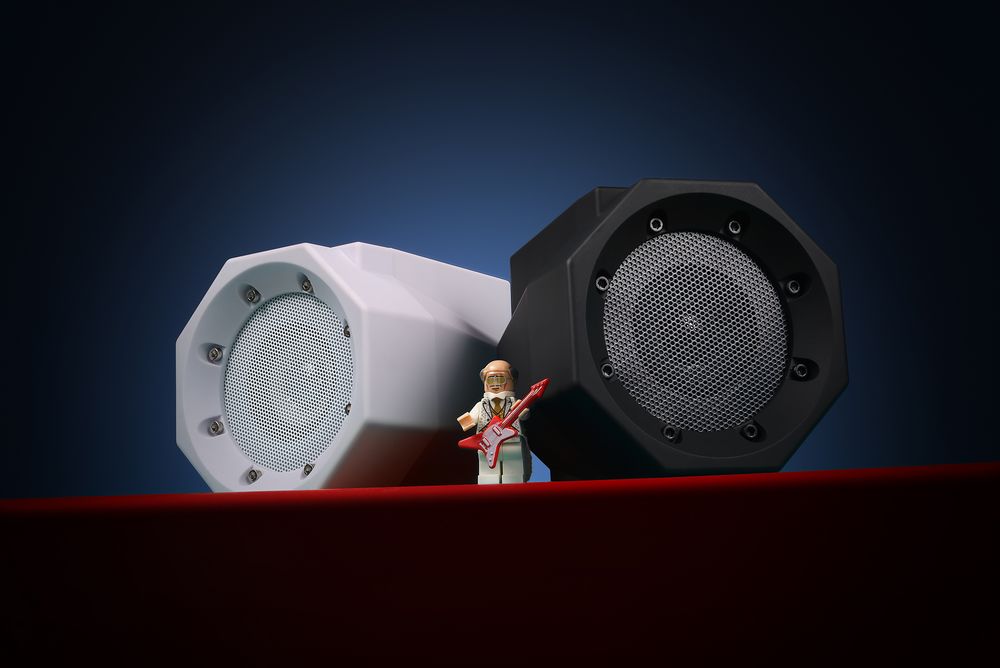 Беспроводная индукционная колонка Uniscend Flamer, черная / Миниатюра WWW (1000)