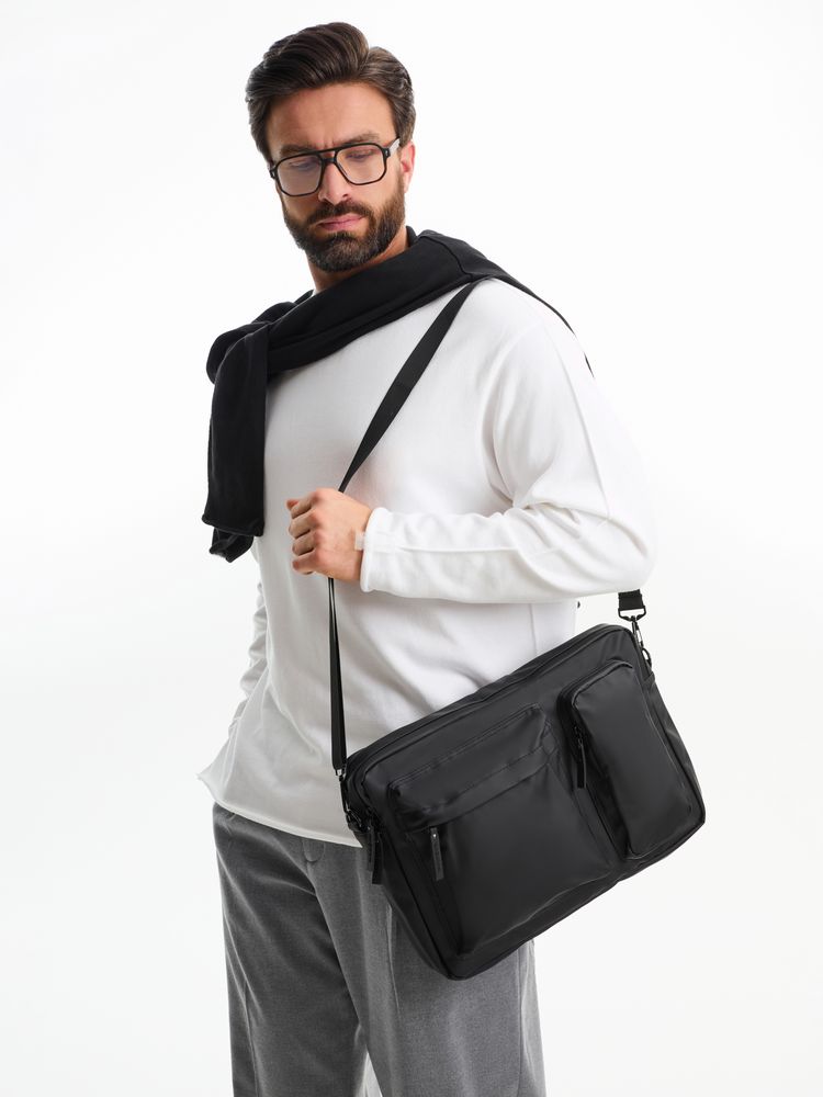 Сумка для ноутбука Traffic, черная / Миниатюра WWW (1000)