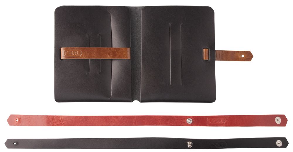 Автобумажник Leaf Explorer, черный с коричневым хлястиком / Миниатюра WWW (1000)