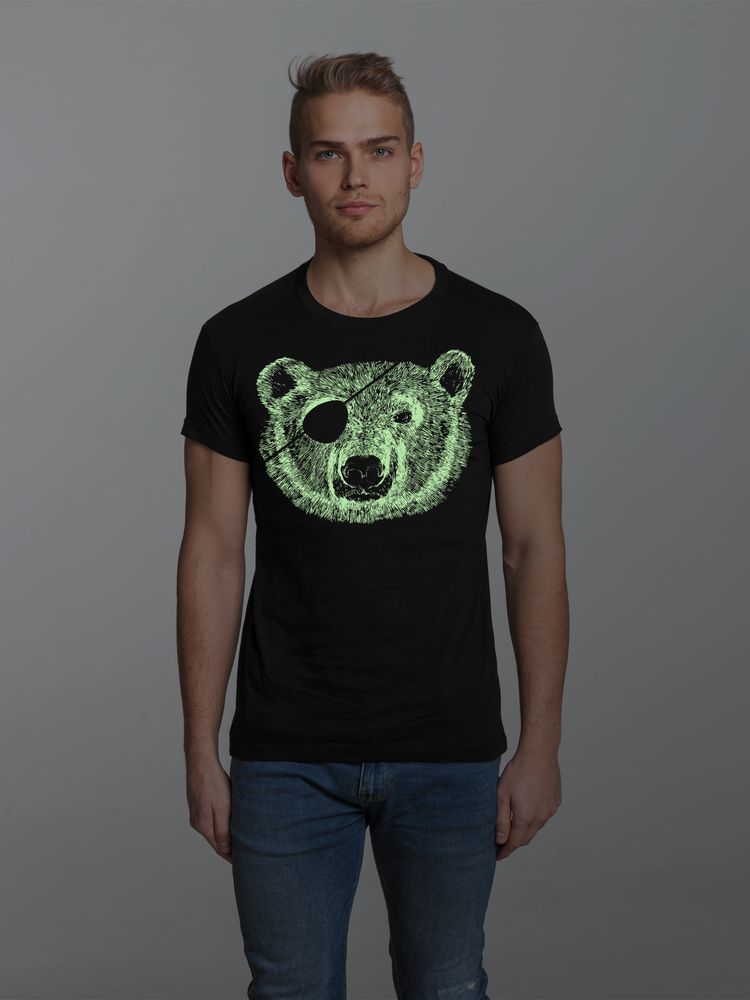 Футболка «Медведь-пират» со светящимся принтом, черная / Миниатюра WWW (1000)