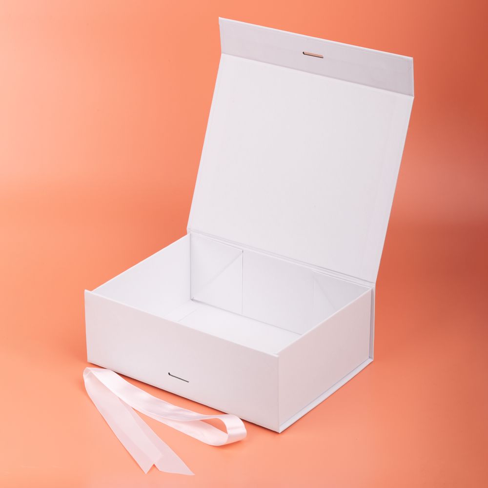 Коробка Rusetti, M, белая / Миниатюра WWW (1000)