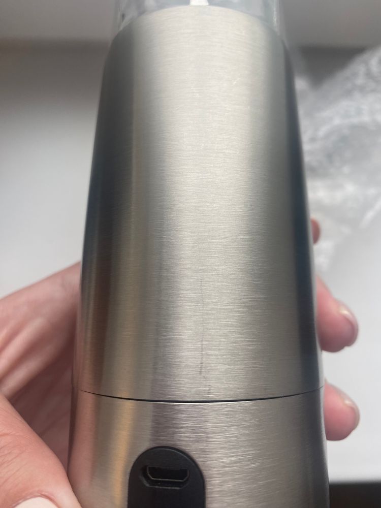 УЦЕНКА! Электрическая мельница Molle, серебристая / Миниатюра WWW (1000)