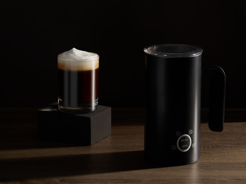 Электрический вспениватель молока Creamistry, черный / Миниатюра имиджевого (1000)