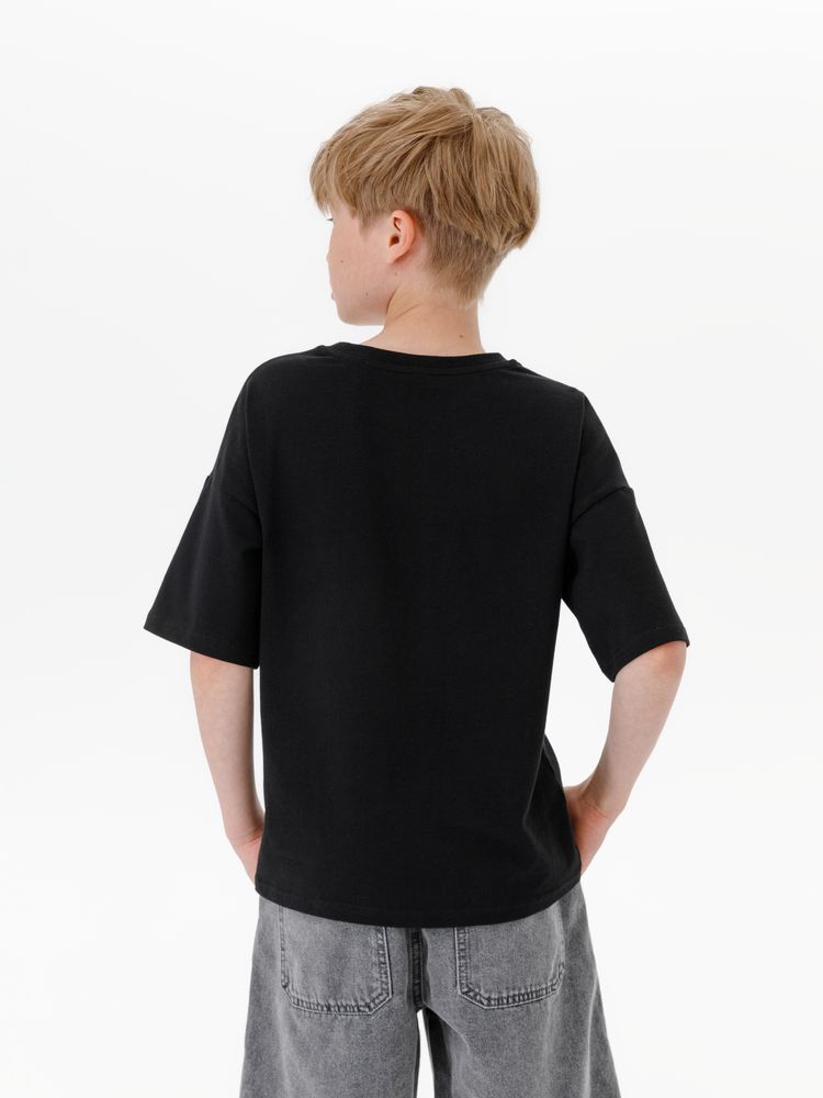 Футболка детская оверсайз Teezer, черная / Миниатюра модельного (1000)