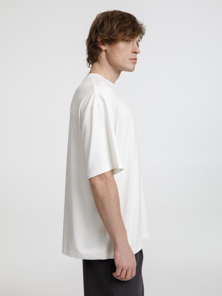 Футболка оверсайз унисекс Lavinia, белая / Миниатюра модельного (1000)