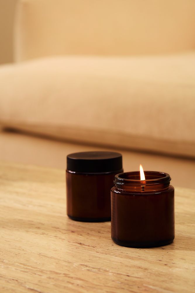 Свеча ароматическая Calore, лаванда и базилик / Миниатюра имиджевого (1000)