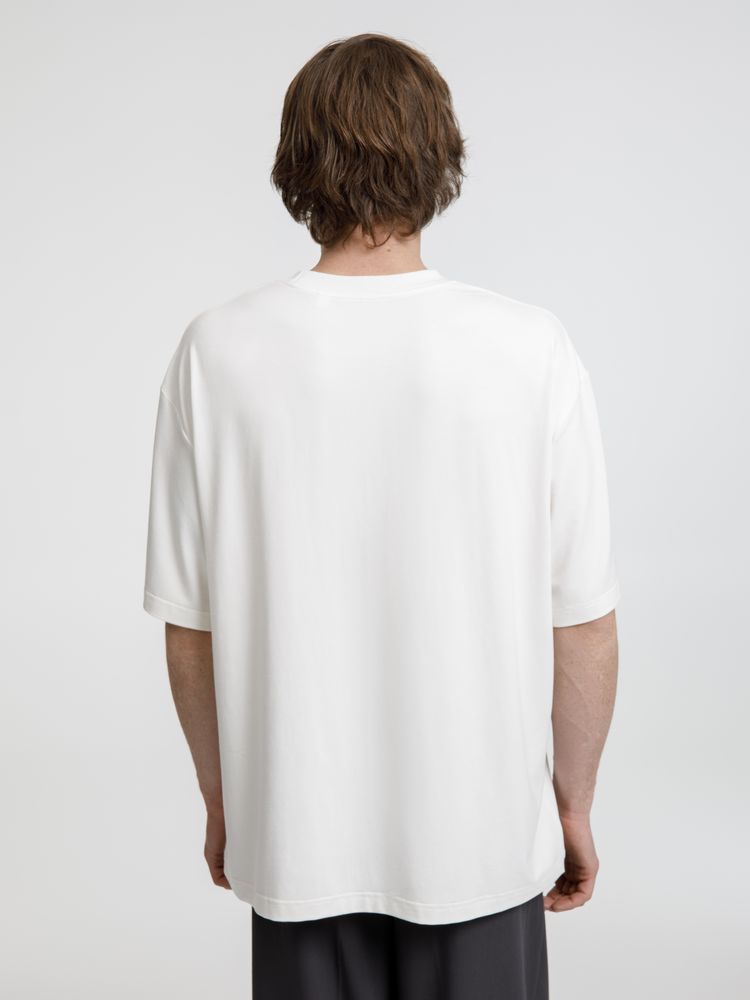 Футболка оверсайз унисекс Lavinia, белая / Миниатюра модельного (1000)