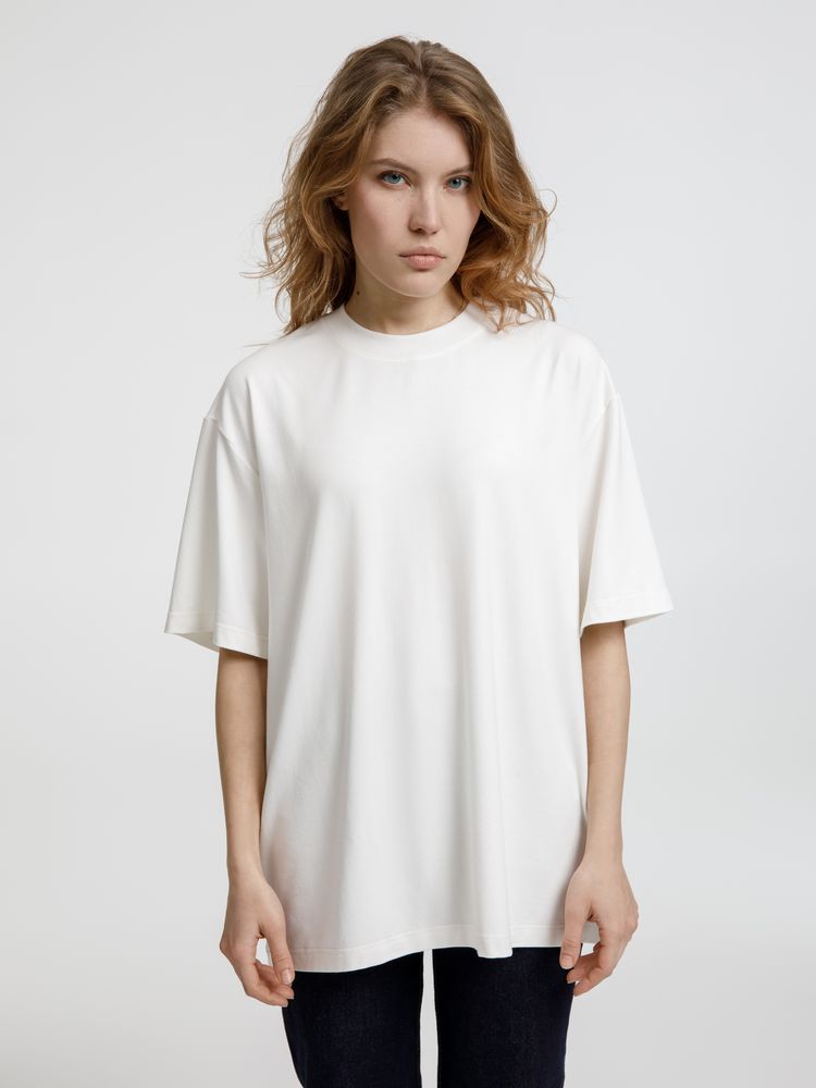Футболка оверсайз унисекс Lavinia, белая / Миниатюра модельного (1000)