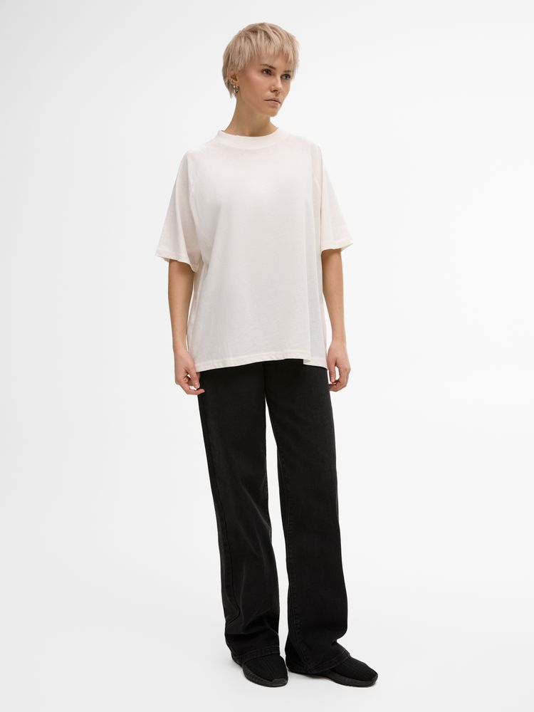 Футболка унисекс T2, молочно-белая / Миниатюра модельного (1000)