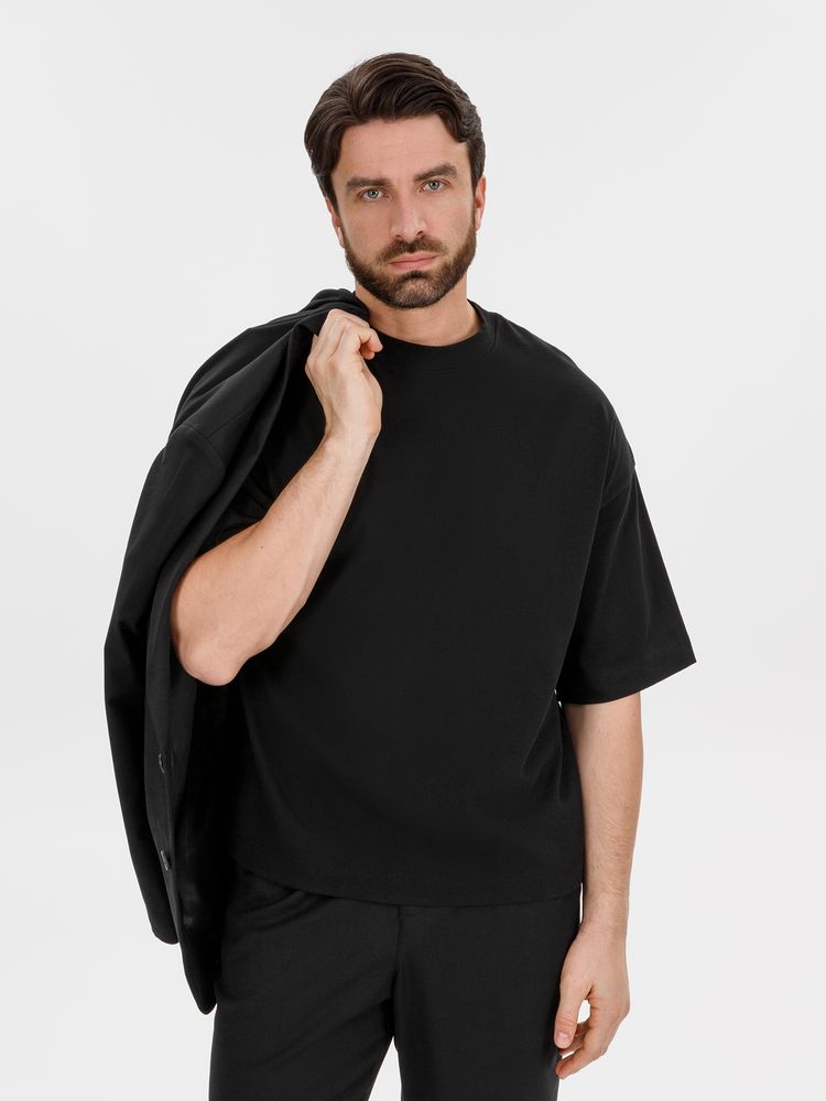 Футболка оверсайз Big Boss, черная / Миниатюра модельного (1000)