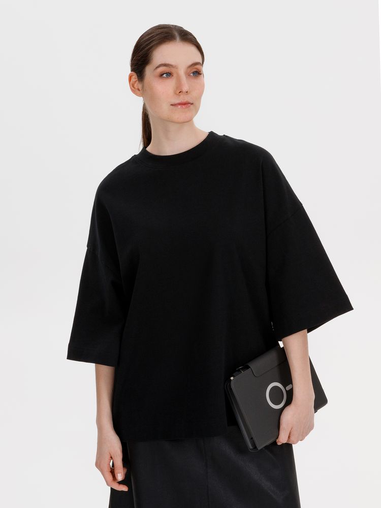 Футболка оверсайз Big Boss, черная / Миниатюра модельного (1000)