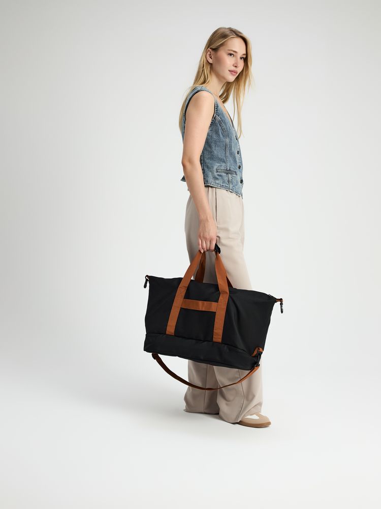 Сумка дорожная Incluso, черная / Миниатюра модельного (1000)