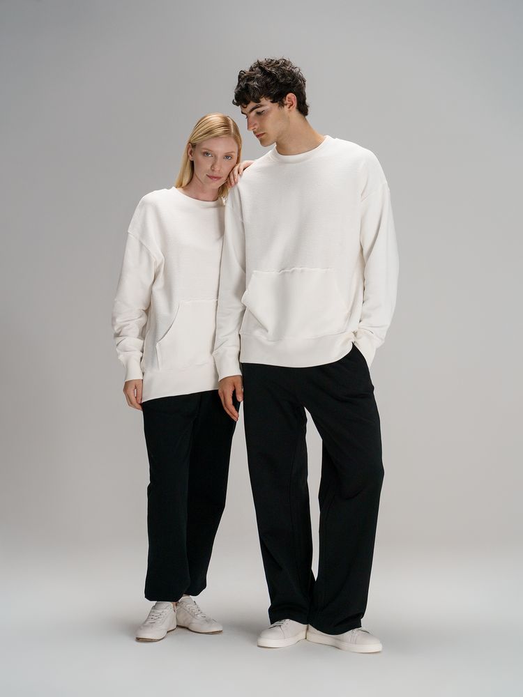 Свитшот оверсайз унисекс Vozduh, молочно-белый / Миниатюра модельного (1000)