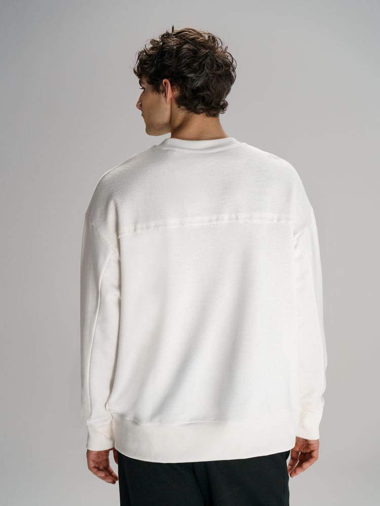 Свитшот оверсайз унисекс Vozduh, молочно-белый / Миниатюра модельного (1000)