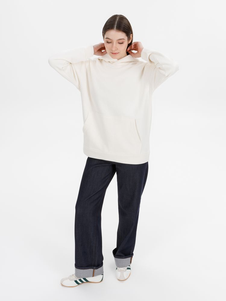 Худи оверсайз унисекс Snuggie, молочно-белое / Миниатюра модельного (1000)