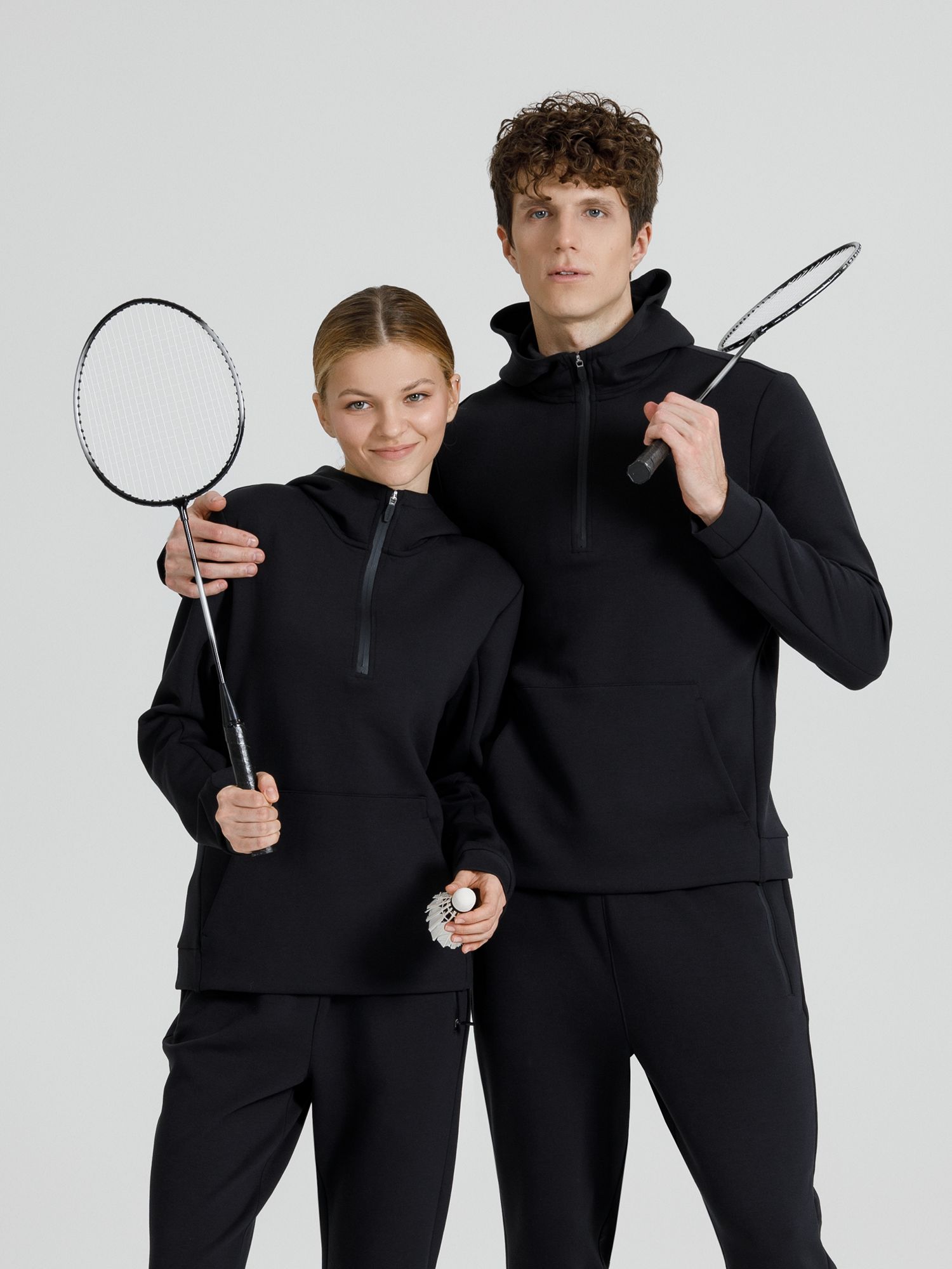 Набор для игры в бадминтон Gloucester, черно-серый / Миниатюра WWW (2000)