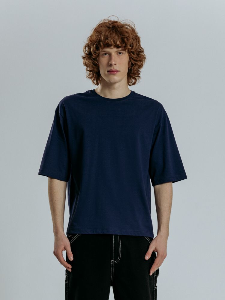 Футболка оверсайз унисекс Base Space, темно-синяя / Миниатюра модельного (1000)