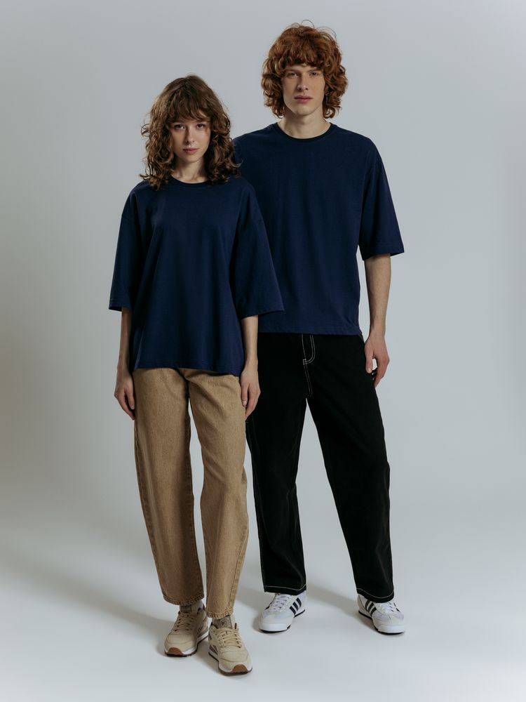 Футболка оверсайз унисекс Base Space, темно-синяя / Миниатюра модельного (1000)