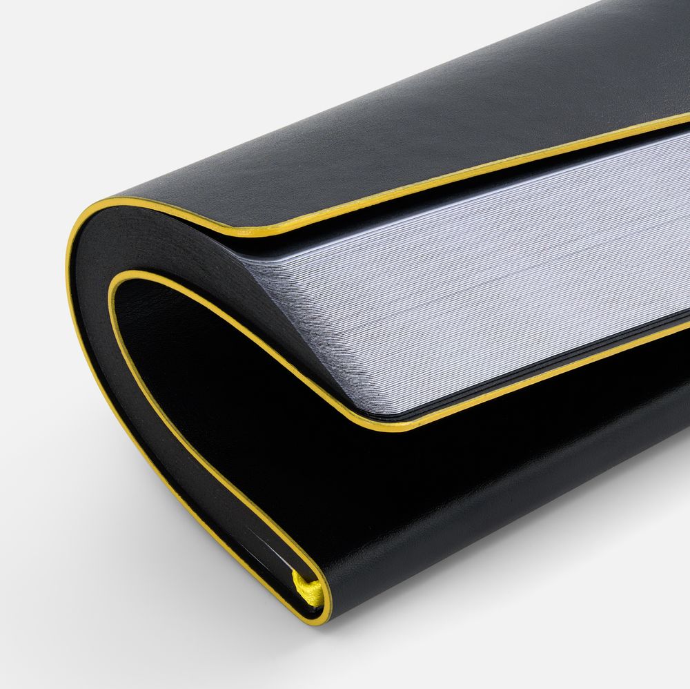 Ежедневник Trait, недатированный, черный с желтым / Миниатюра WWW (1000)