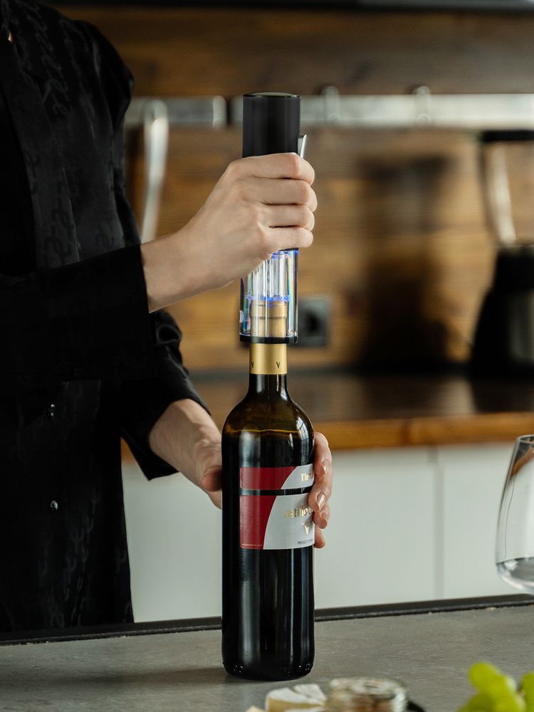 Электрический штопор с ножом для фольги Wine Diesel, черный / Миниатюра WWW (1000)