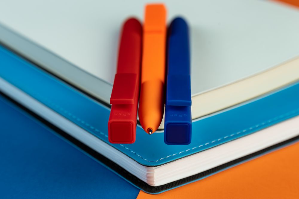 Ручка шариковая Swiper SQ Soft Touch, красная / Миниатюра WWW (1000)