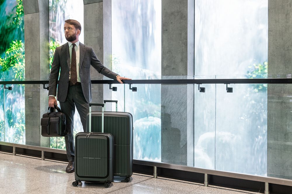 Чемодан Santiago L, темно-серый / Миниатюра имиджевого (1000)