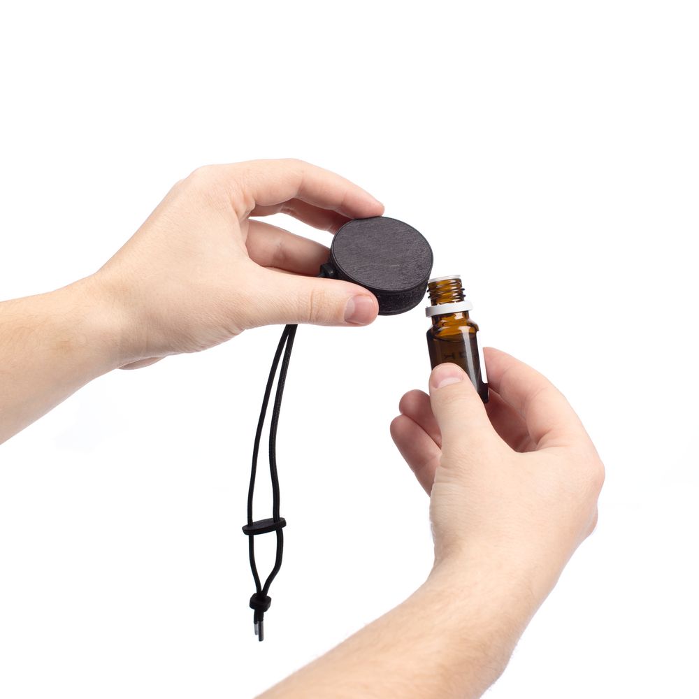 Ароматизатор в машину Sentir, черный, табак и ваниль / Миниатюра WWW (1000)