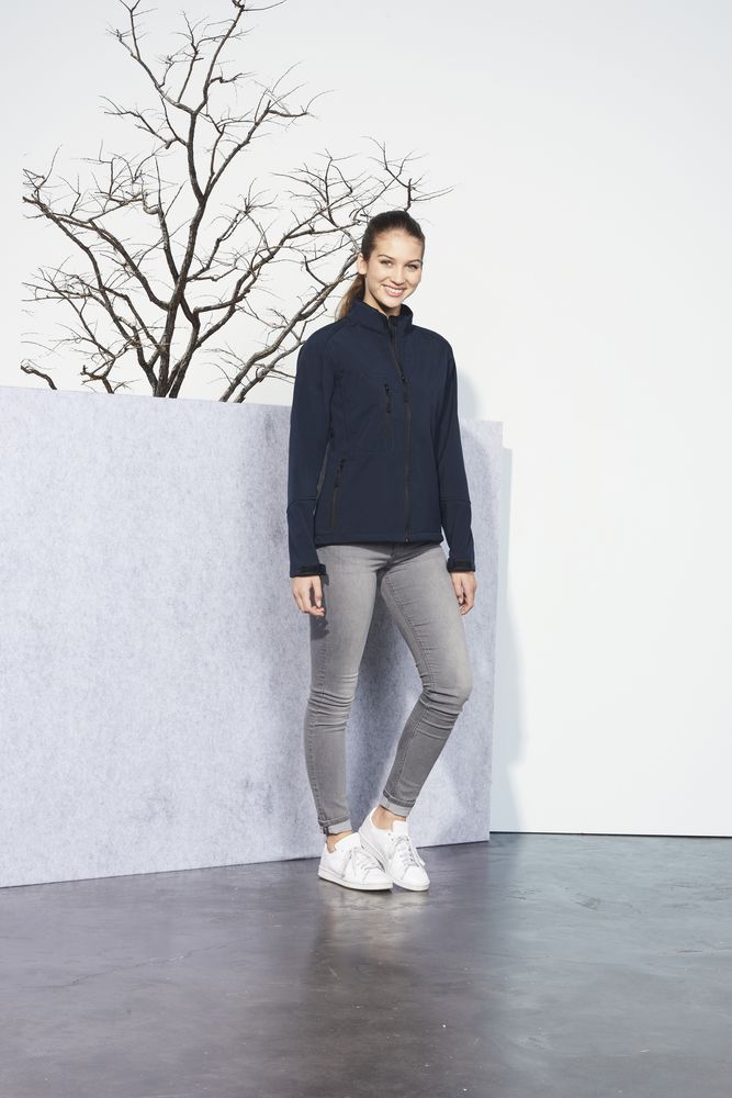 Куртка женская на молнии Roxy 340 белая / Миниатюра WWW (1000)